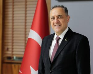 Dr. Ahmet Hamdi USTA